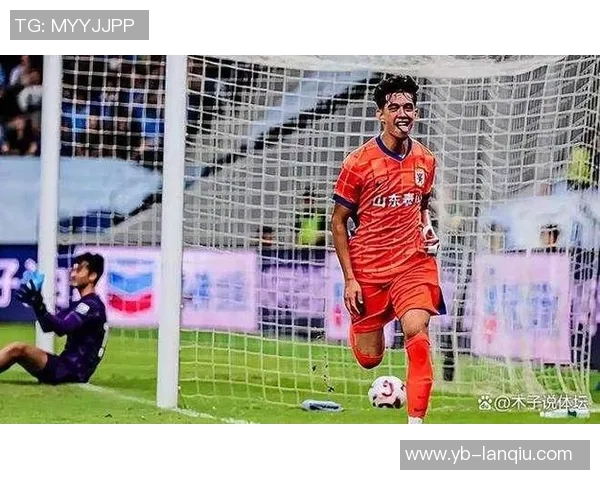 中国香港惊险逆转孟加拉国李小恒替补上演帽子戏法助球队夺冠