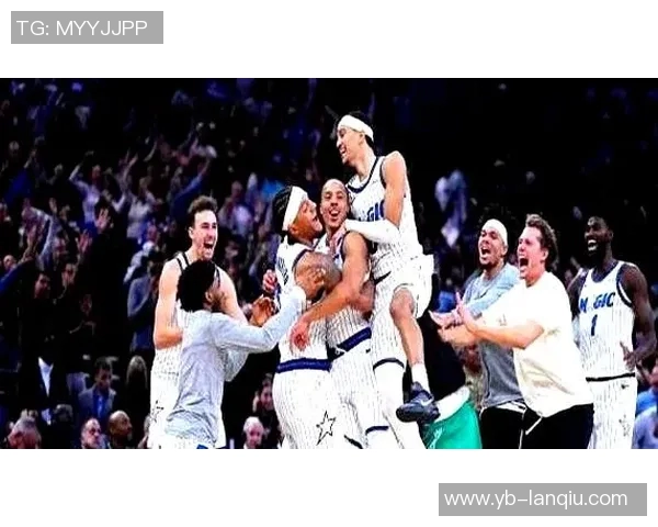 小杨将演唱会前夕媒体人揭秘开拓者休息日与新秀整蛊活动 小杨将演唱会前夕媒体人揭秘开拓者休息日与新秀整蛊活动