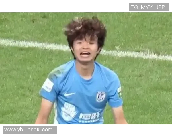 吕焯毅单场8次抢断创大连英博球员中超新纪录展现卓越防守能力 吕焯毅单场8次抢断创大连英博球员中超新纪录展现卓越防守能力